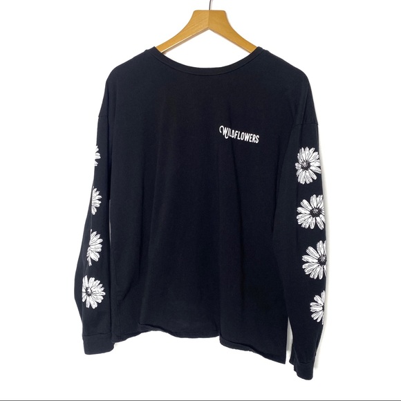 french pastry Tops - Wild Flowers Black Long Sleeve Graphic T-Shirt Top